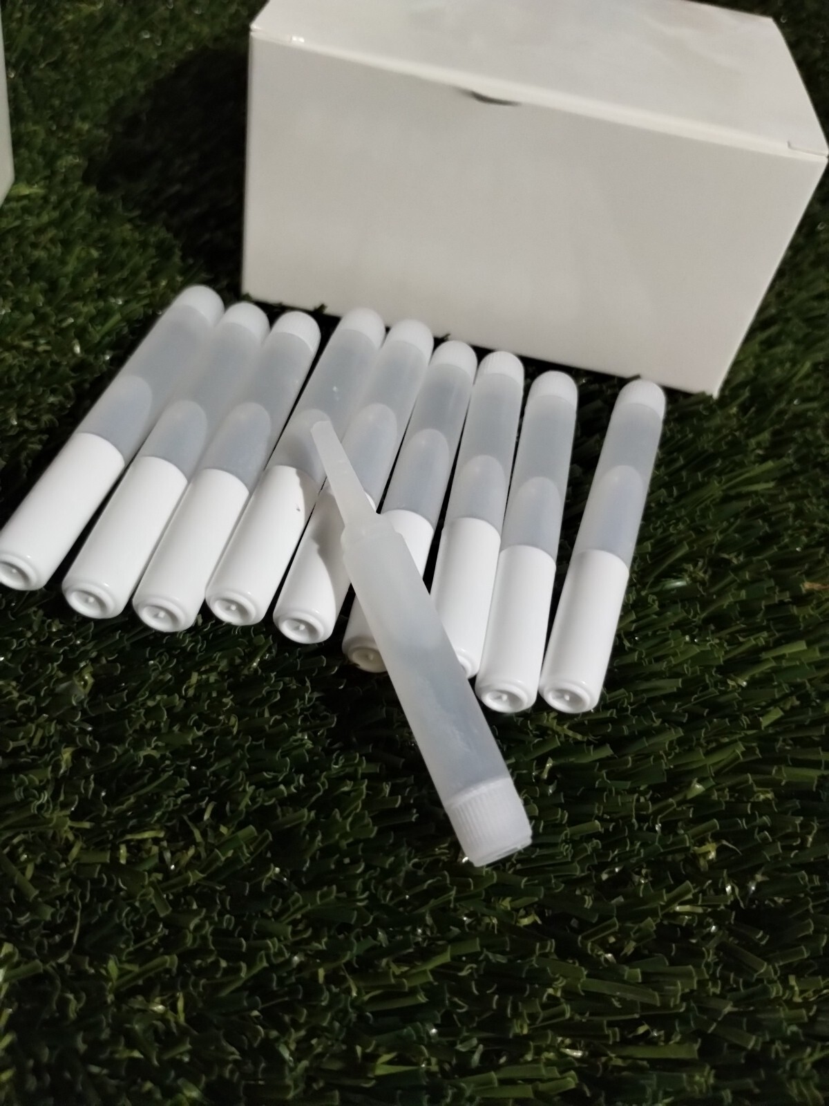 Nail Glue Super Strong Adhesive For False Nails (Lot of 100)