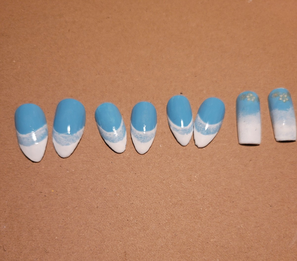 Press-On Nails Nails| Kawaii Blue/White French| Shape Almond| Size Medium| Reusa
