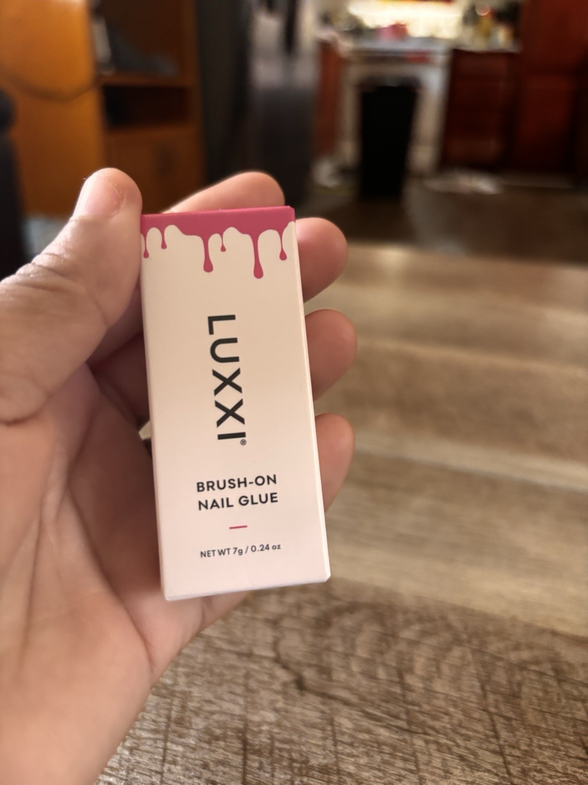 LUXXI Brush-On Nail Glue Ultra Strong Quick-Drying Vegan Cruelty Free 7g