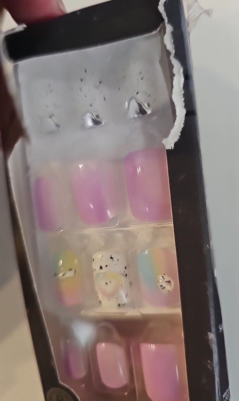 KISS IMPRESS NAILS PRESS ON, SHORT, Purple & White “Sweet Life”