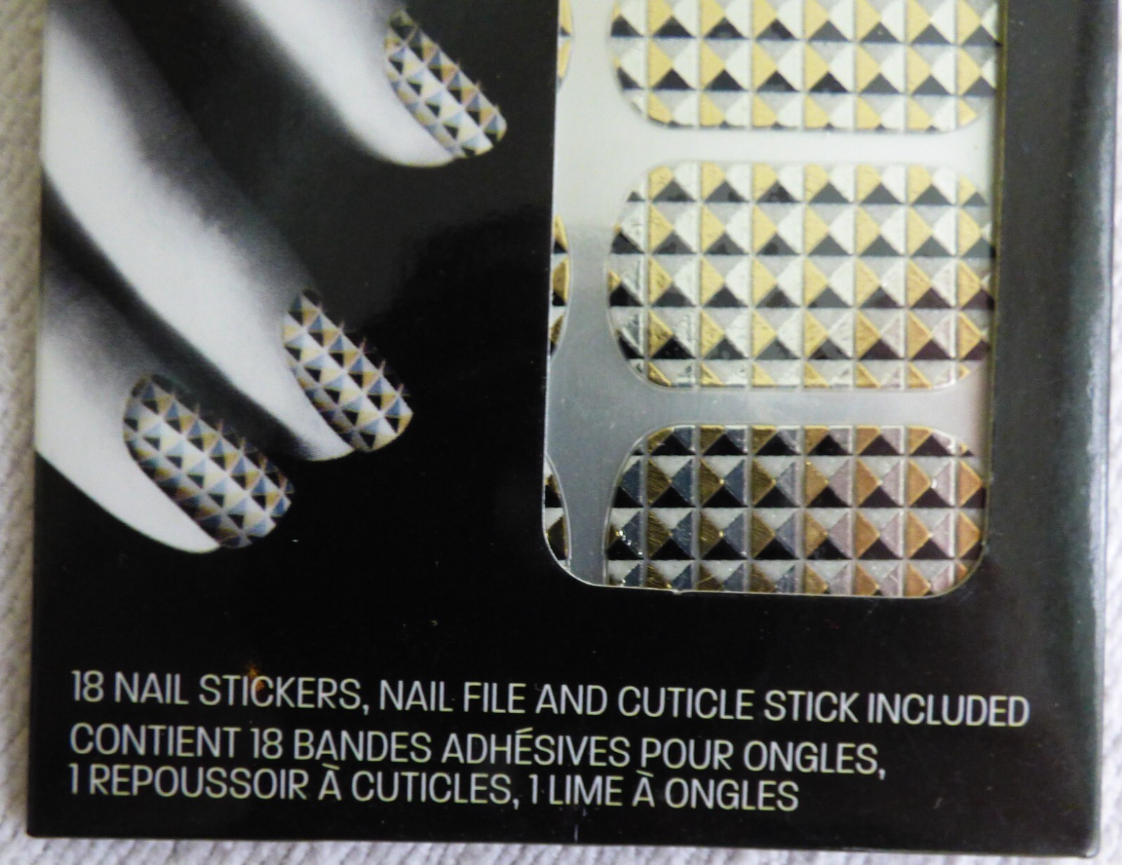 Maybelline # 40 METAL PRISMS Color Show Lmtd Ed Nail Stickers Black Silver Gold