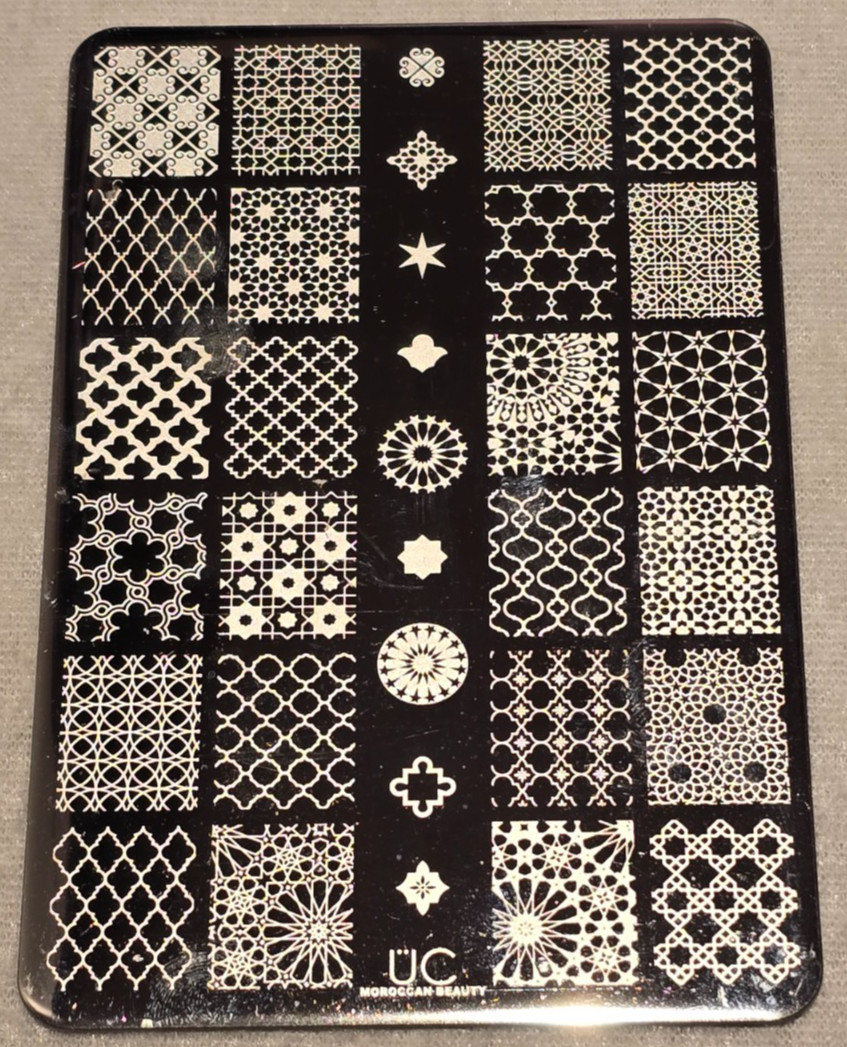 UberChic Beauty Nail Stamping Plate Moroccan Beauty Geometric Nail Art – BN