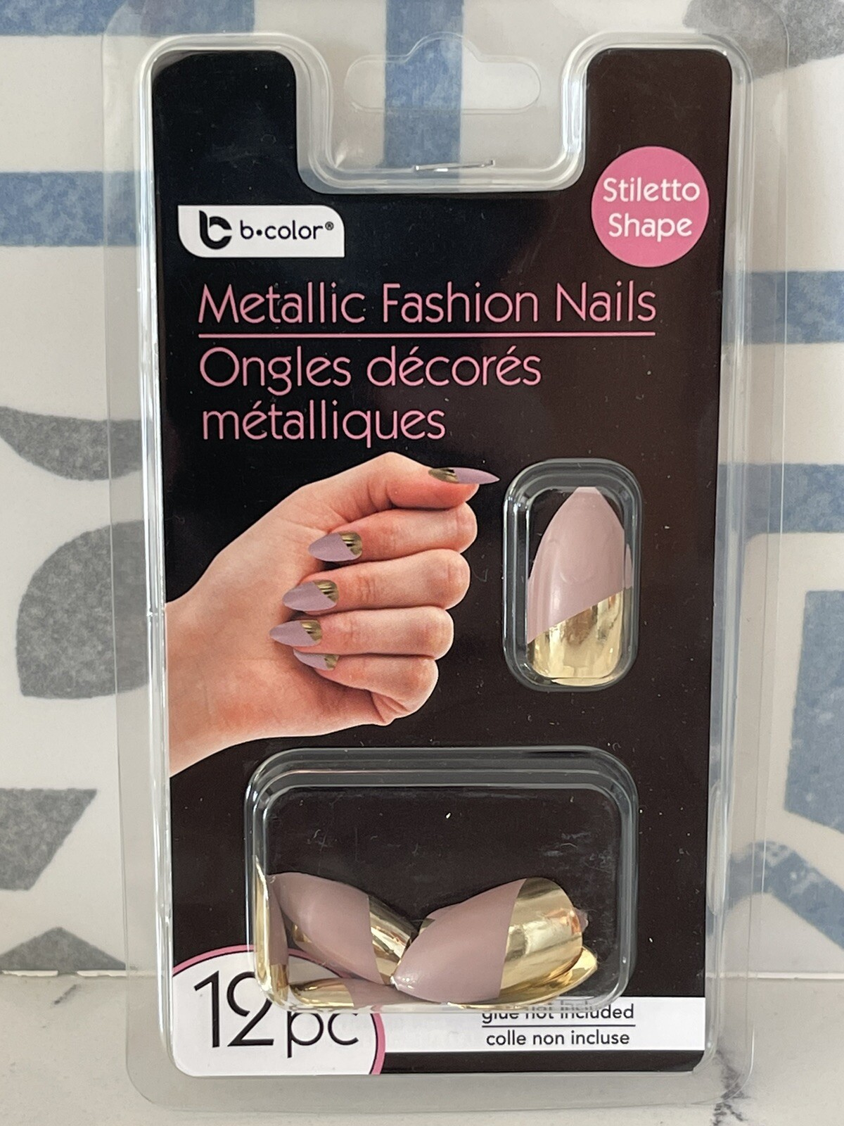 Metallic and Iridescent Fashion Nails Lot Of 7 Stiletto and Oval Shape New! 72pc