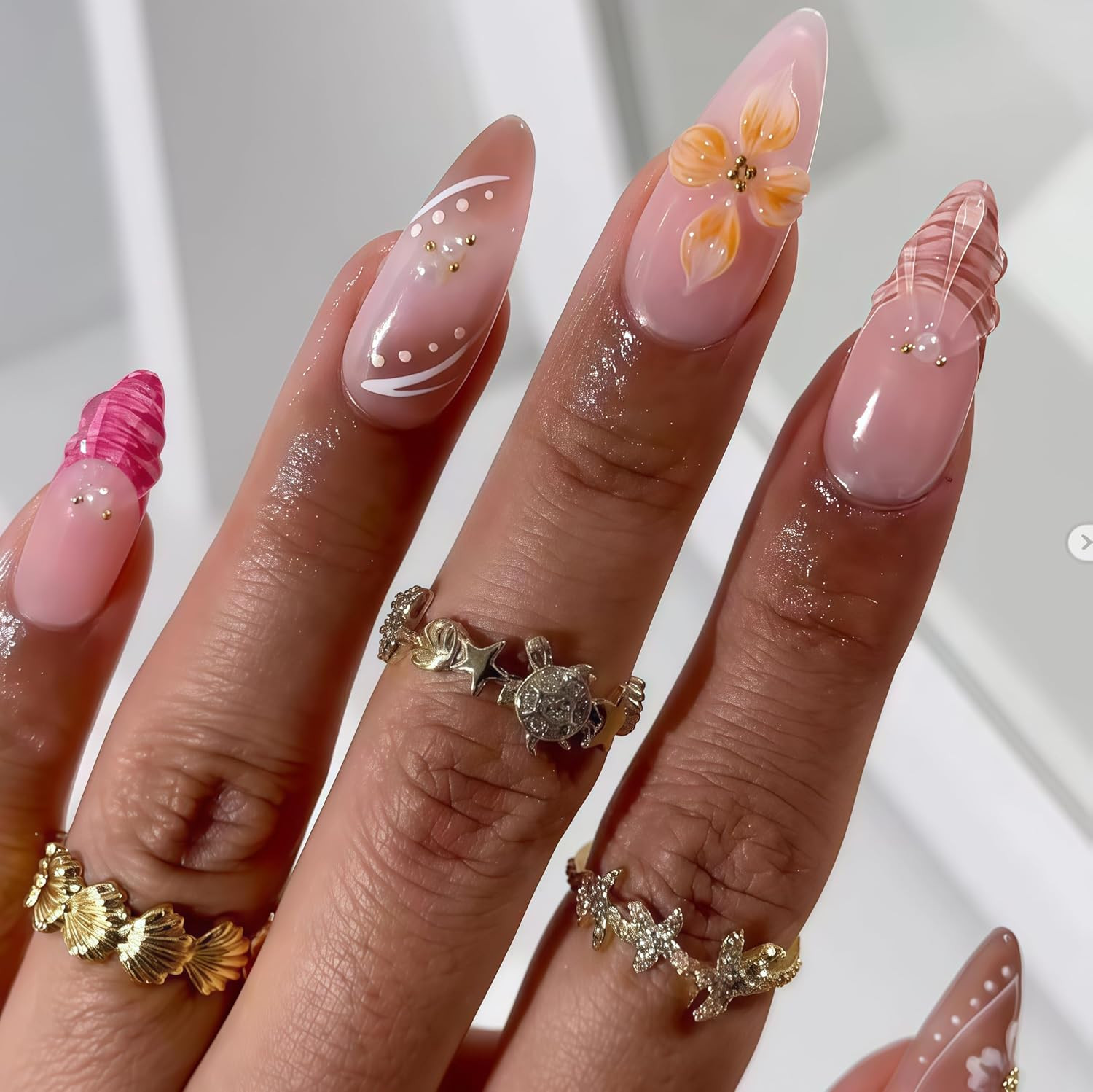 24Pcs Flower Press on Nails Medium Almond Fake Nails with 3D Flower Gold Beads P