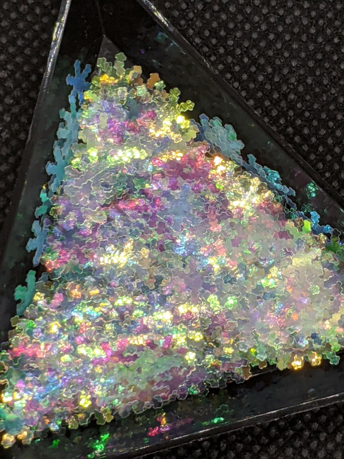 Colour Shift AB Clear/White/Green/Pink Snowflakes Winter Christmas UK Seller