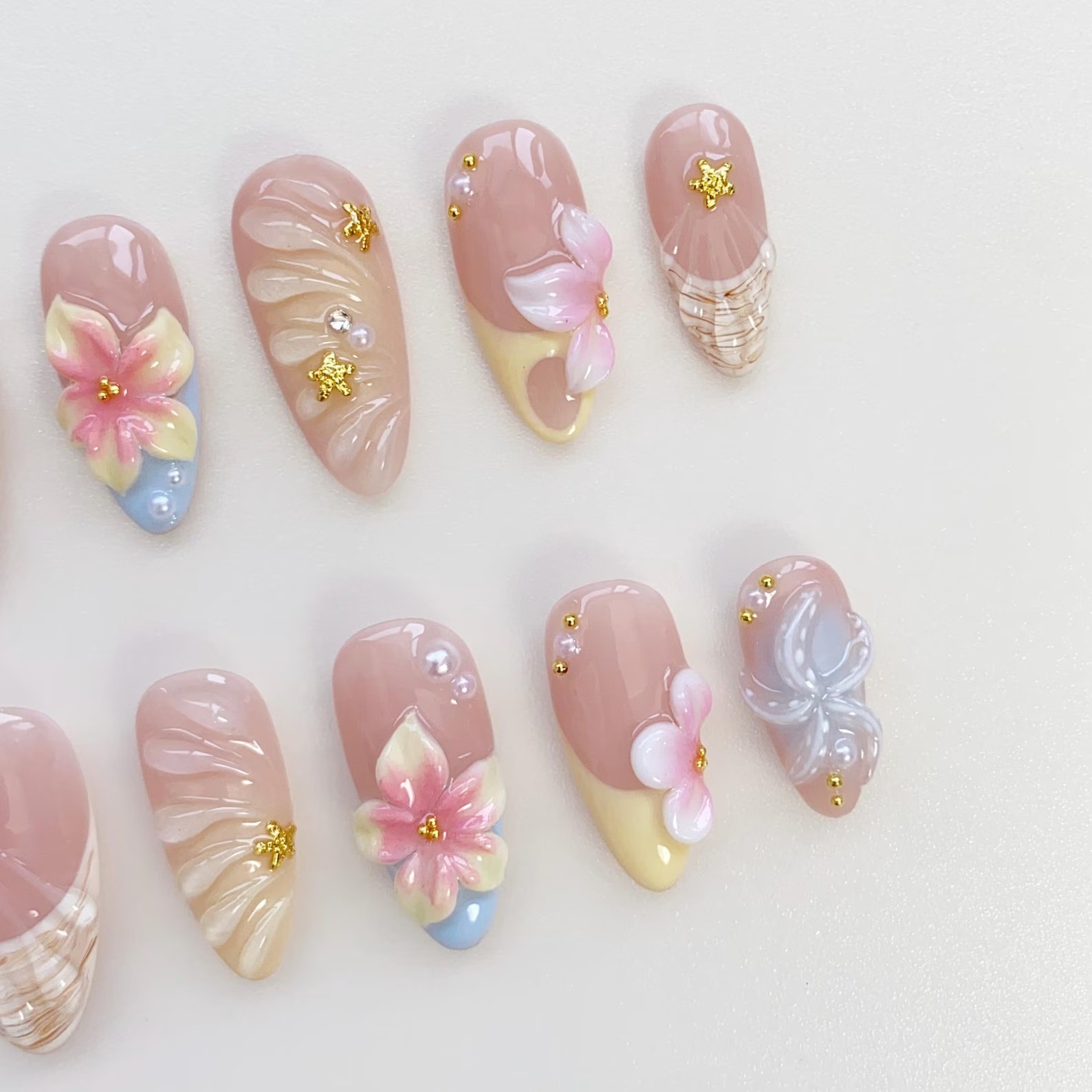 Starfish Bloom Summer Press-Ons: Yellow Floral/Shell, Multiple Shapes Available