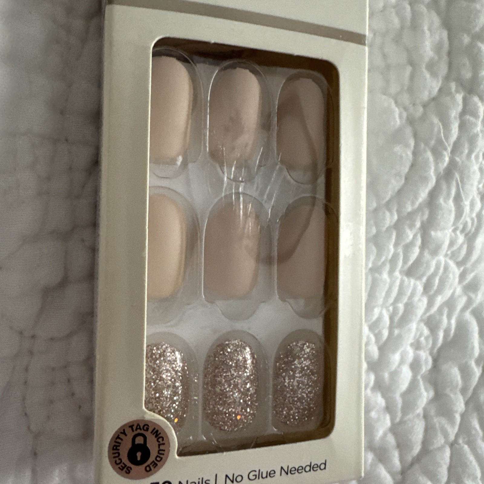 Kiss Impress Press-On Short Nails Evanesce 30-Count- Matte Beige Glitter