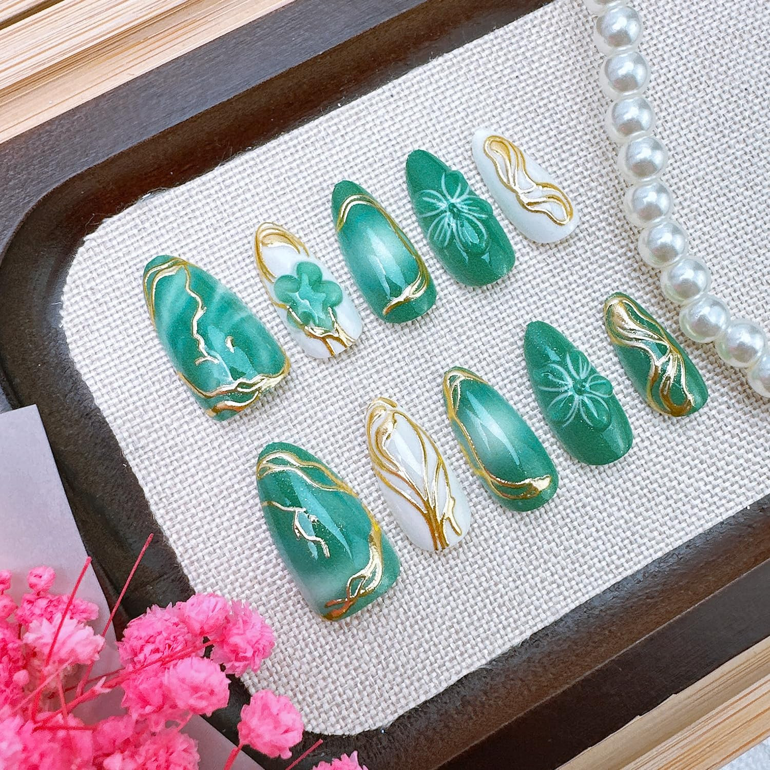 30Pcs Green Press on Nails Medium Almond 3D Flower Fake Nails with Gold Lines Gi