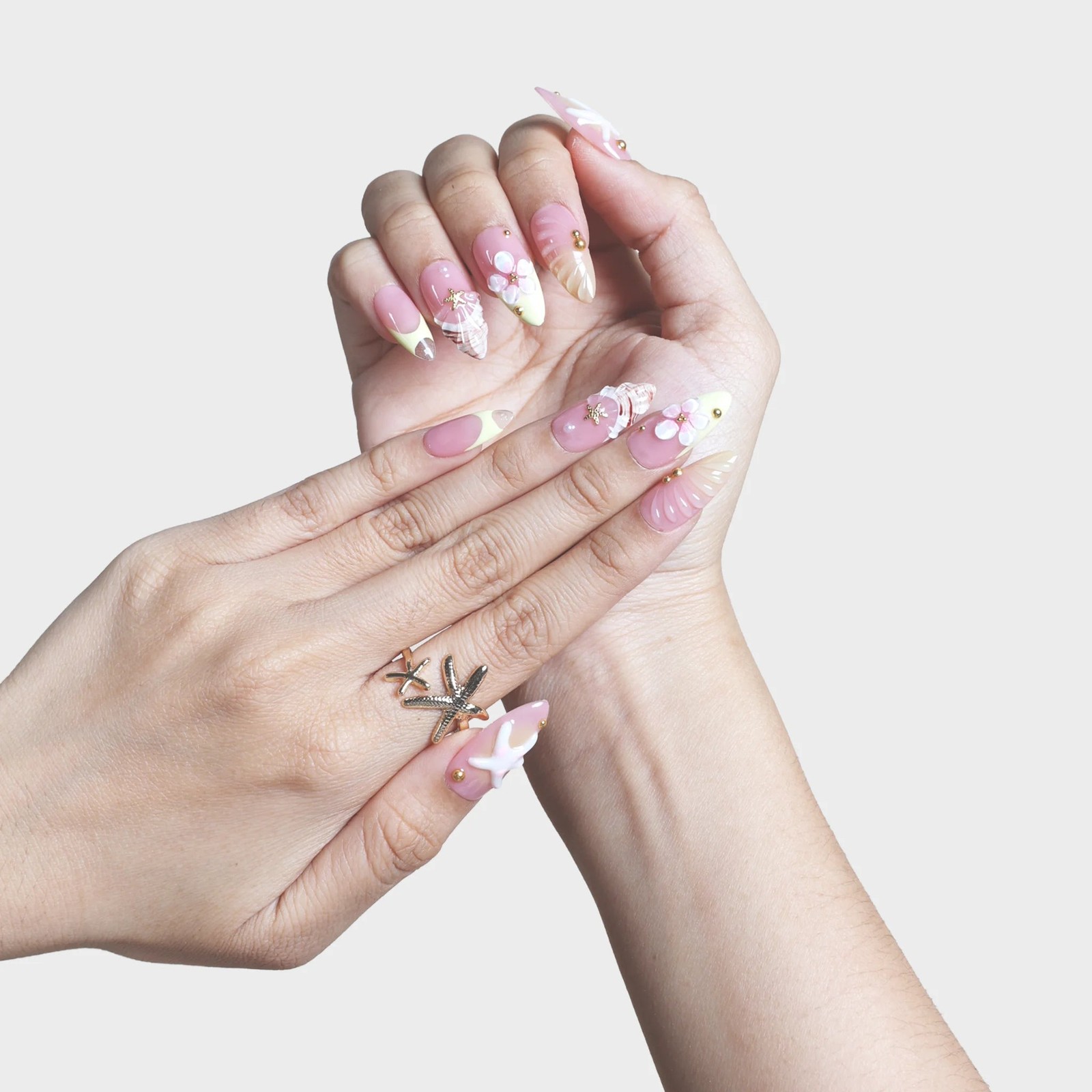 SIYOU Coral Shore Almond Pink, Yellow & Gold Press-On Nails 10pc