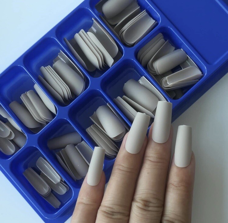 LoveOurHome 480 Piece Press on Nails Matte Square.black,mauve,chocolate,beige.NI