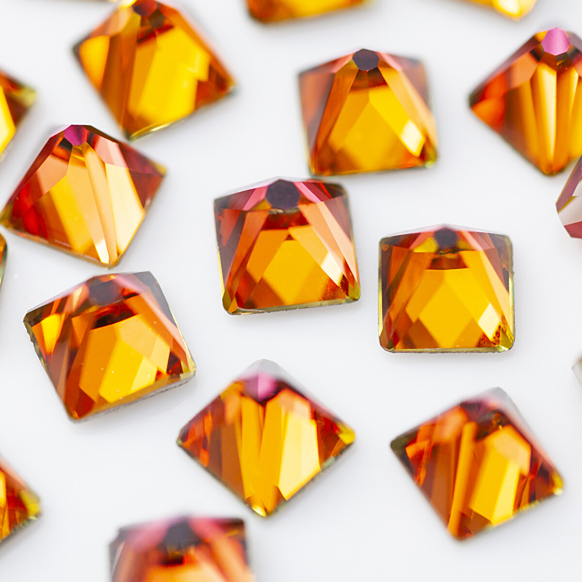4mm AB Strass Nail Art Rhinestones Mini Triangles Colorful Stones Non Hotfix