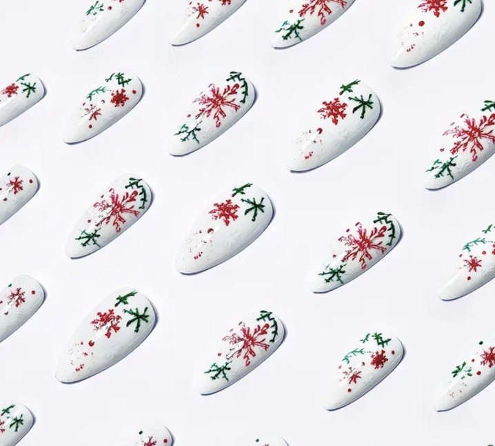 24 Pc Snow White Christmas Snowflake Red Green Medium Stiletto Press On Nails