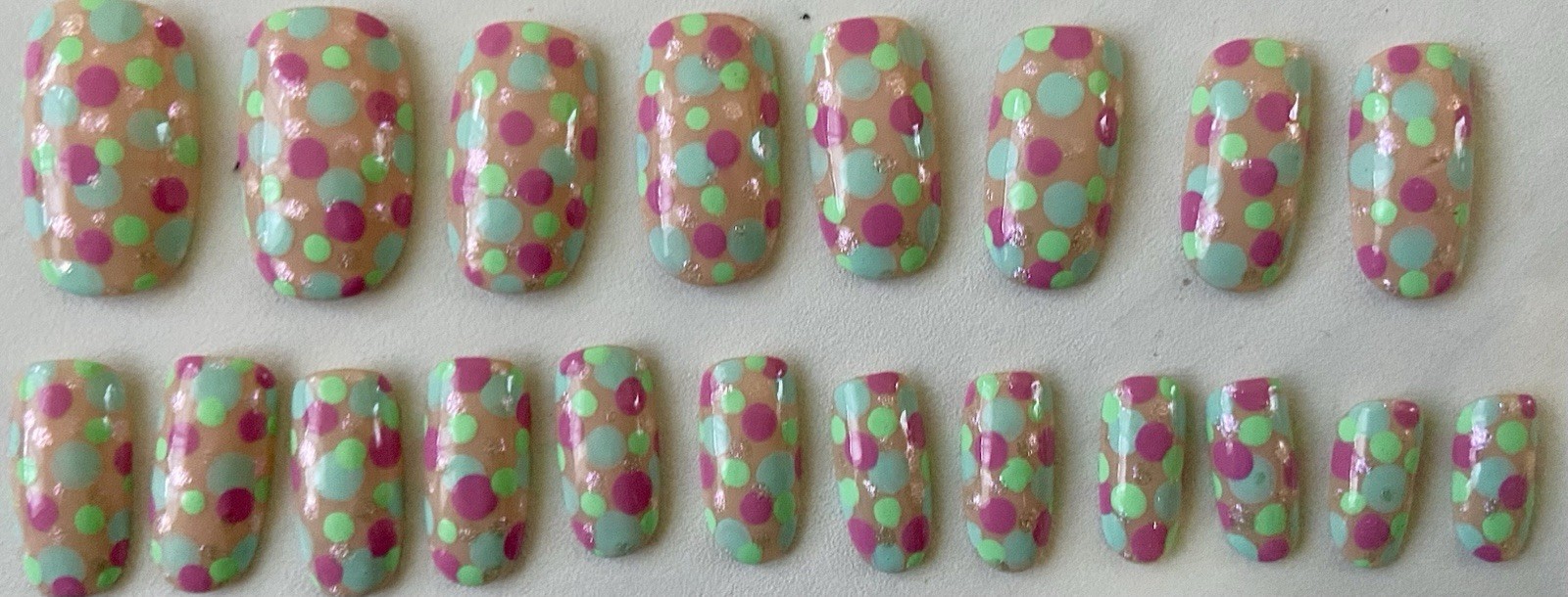 5 Sets Of Hand Painted Press On Nails – Spring Themed
