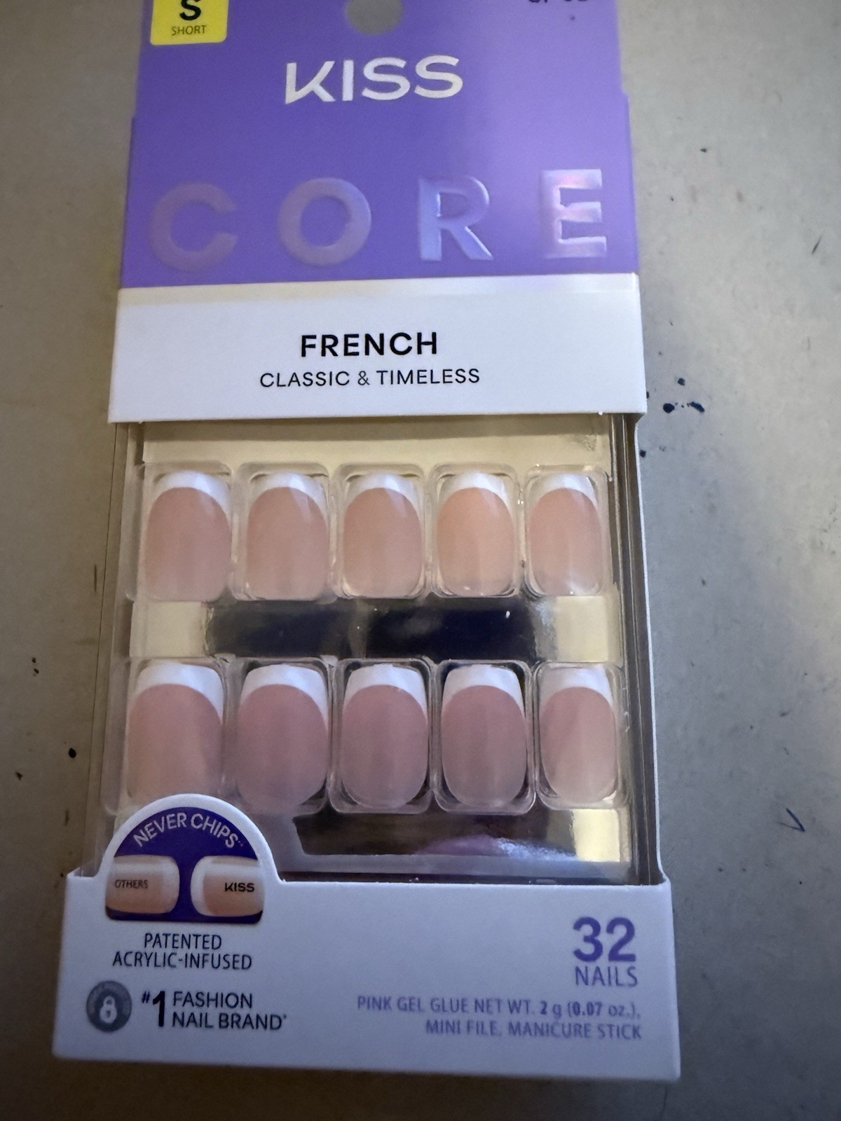 KISS CORE Press On Nails, Glue, Pink Short – 32 nails – French & Timeless #63