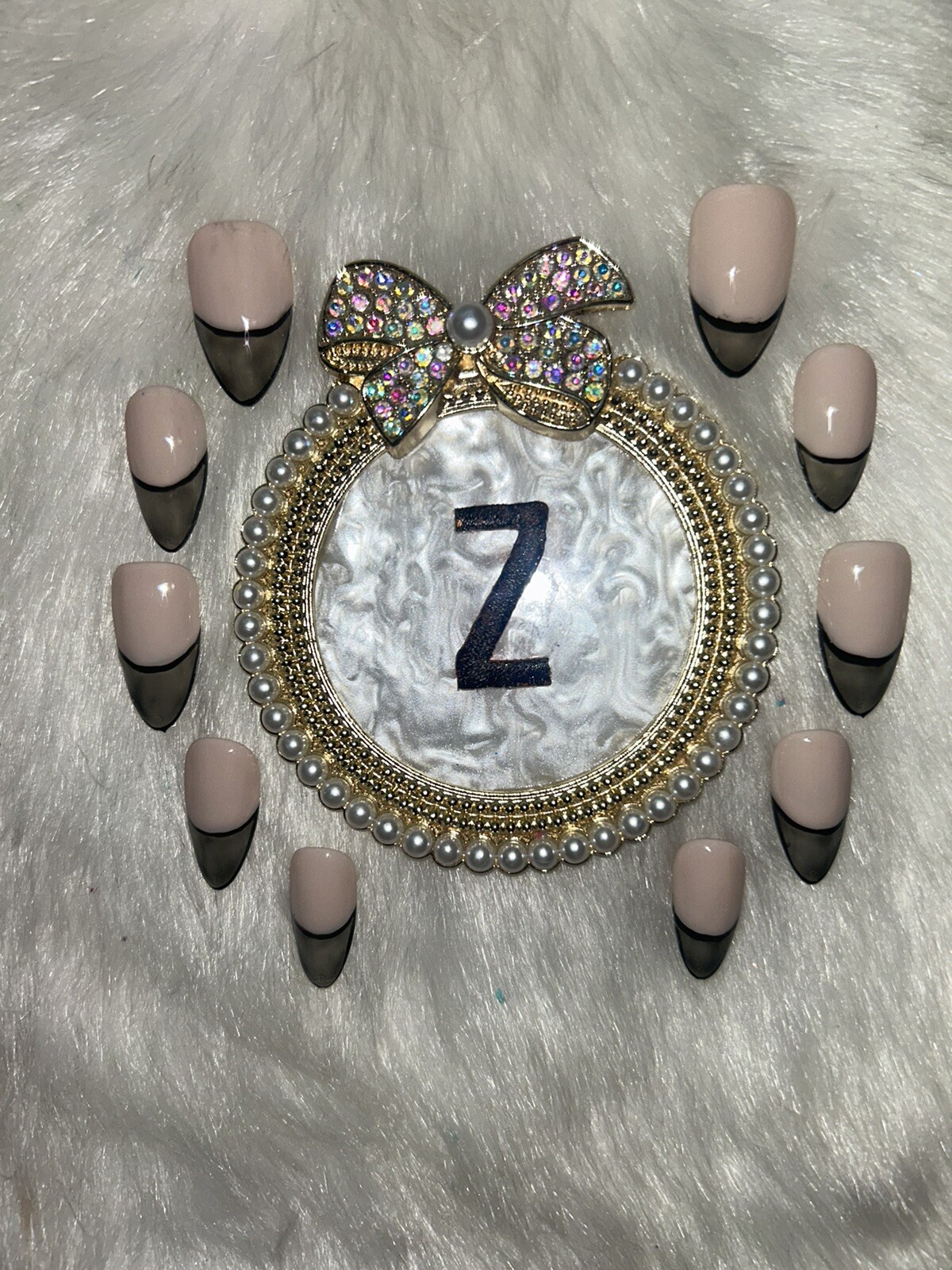 Z NAILZ! Handmade Nude/Sheer Black M Almond Shiny Press On Nails