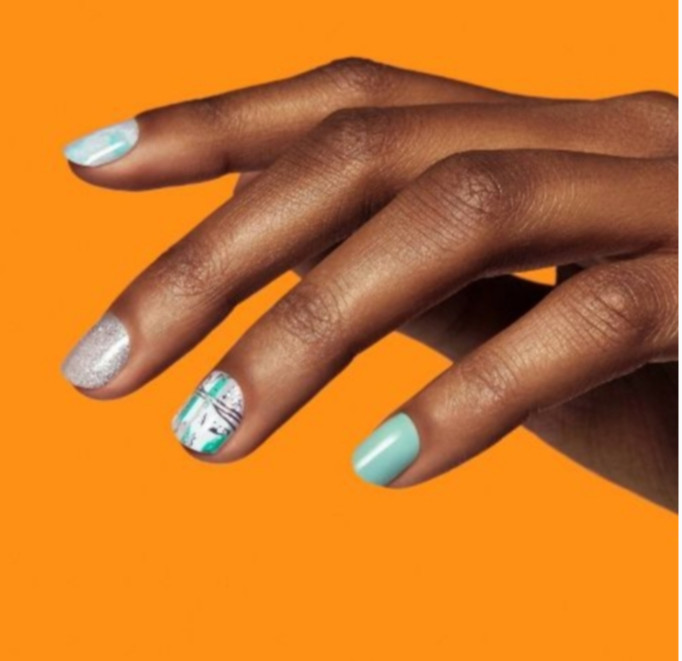 Dashing Diva DESERT QUARTZ, Light Green Gloss,Silver,Tie Dye,Glitter Nail Strips
