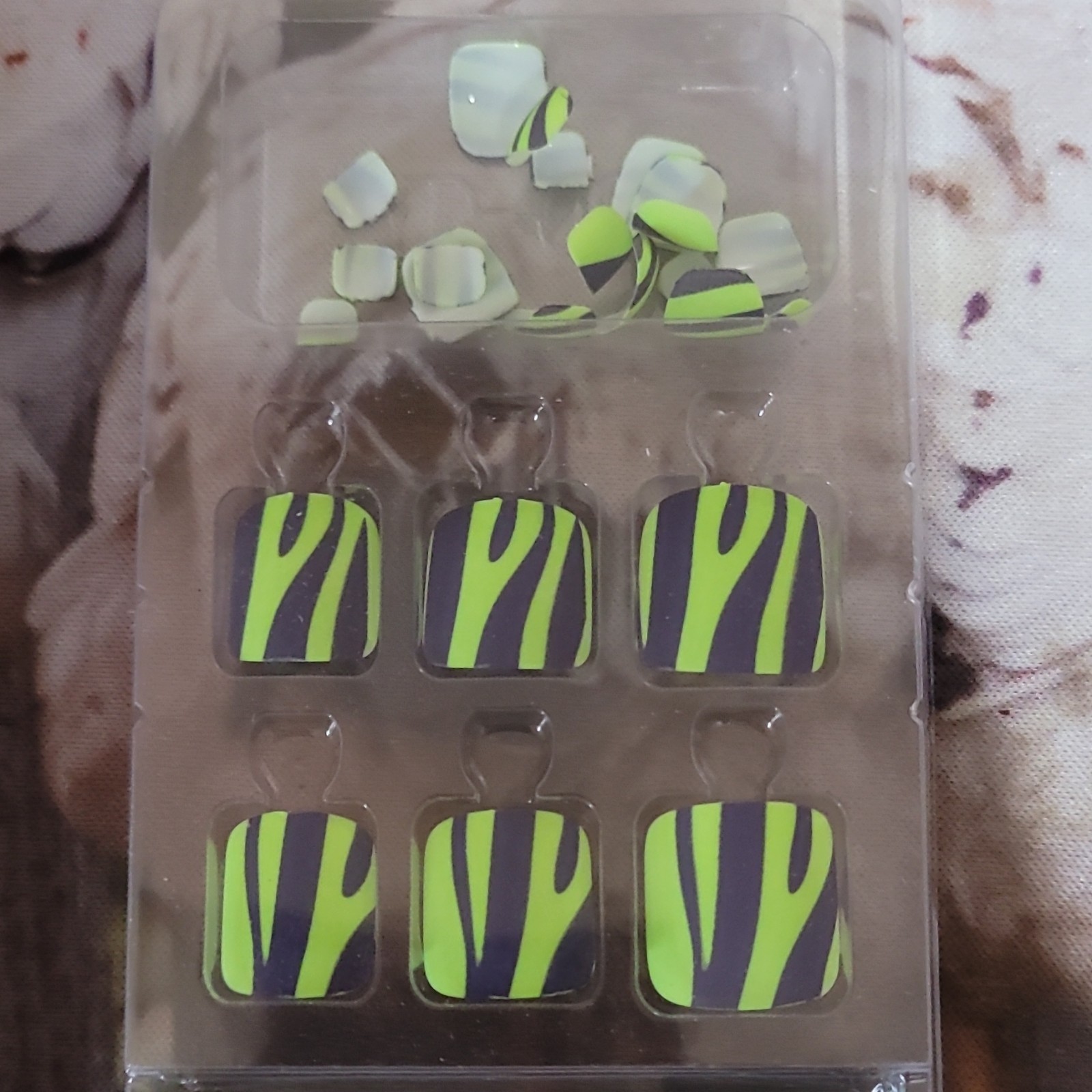 Pre-Designed Press-On Nails Short Square Matte Green Black Animal Print 24pcs