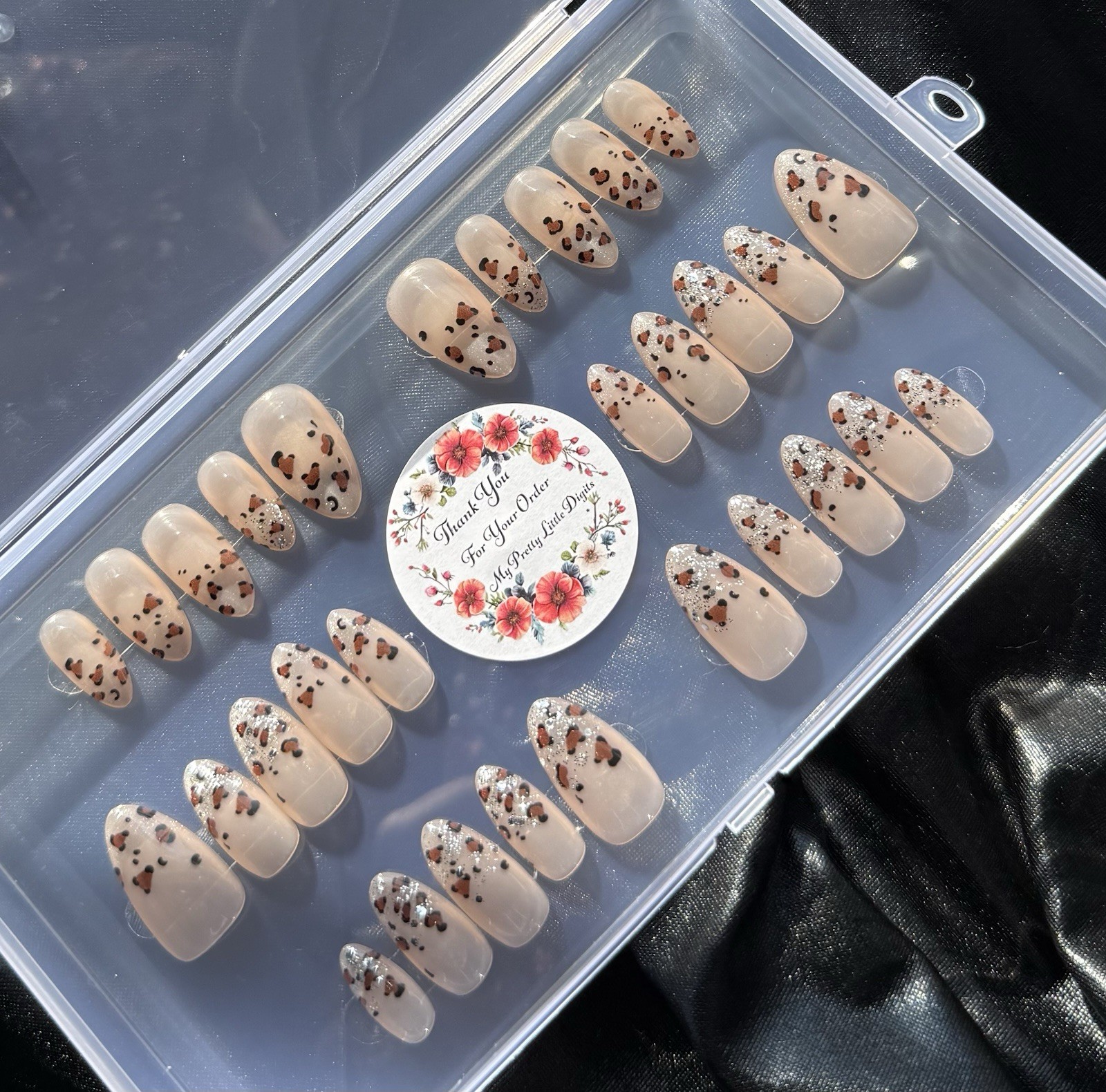 Handmade Press On Nails, Leopard Design~Includes Free Gifts❣️