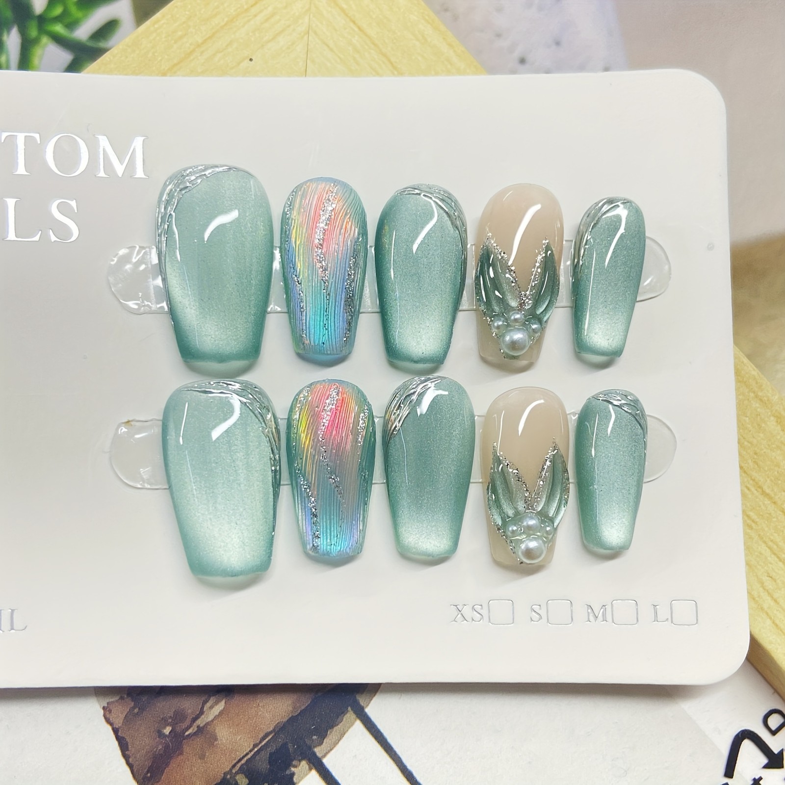 10Pcs Mint Green Aurora Cat Eye Nails, Mermaid Tail & Pearl Design, Removable