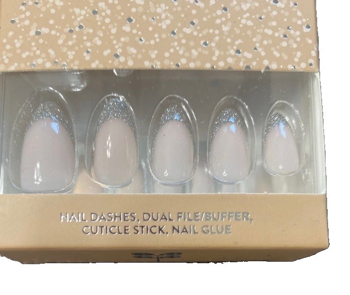 Red Aspen Press On Nail Dashes. French Twist Fiona Medium Almond NIB