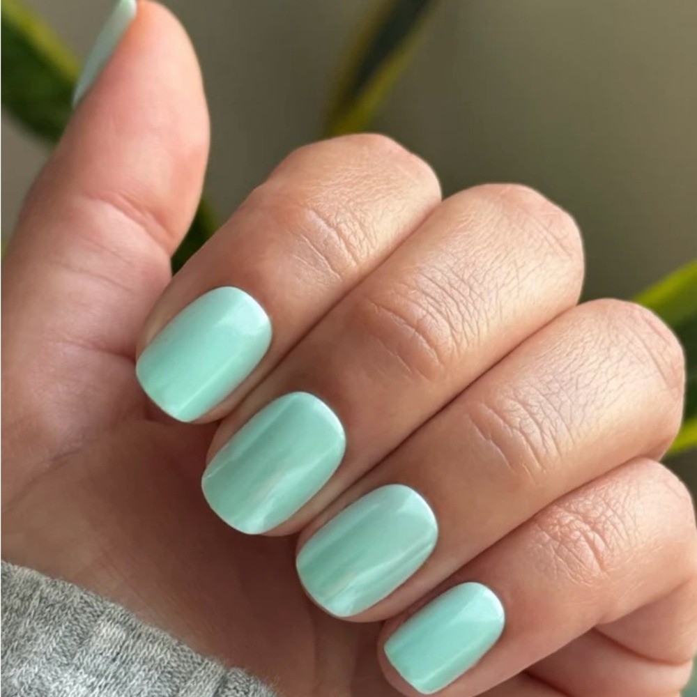 Olive & June Maximalist Instant Mani Press-On Nails – Slam Dunk Chrome