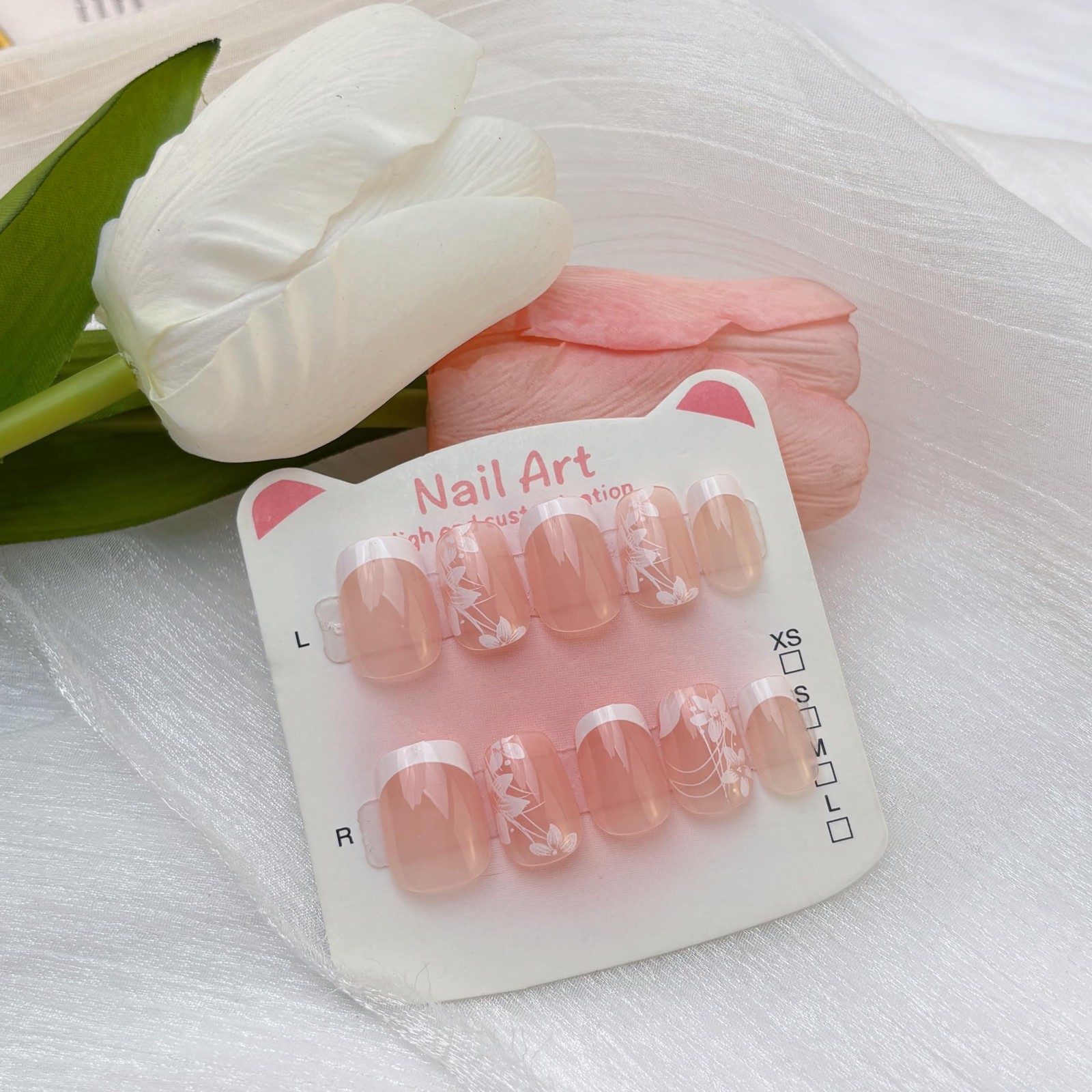 24Pcs White French Tip Press on Nails Short Square Fake Nails with Flowers De…