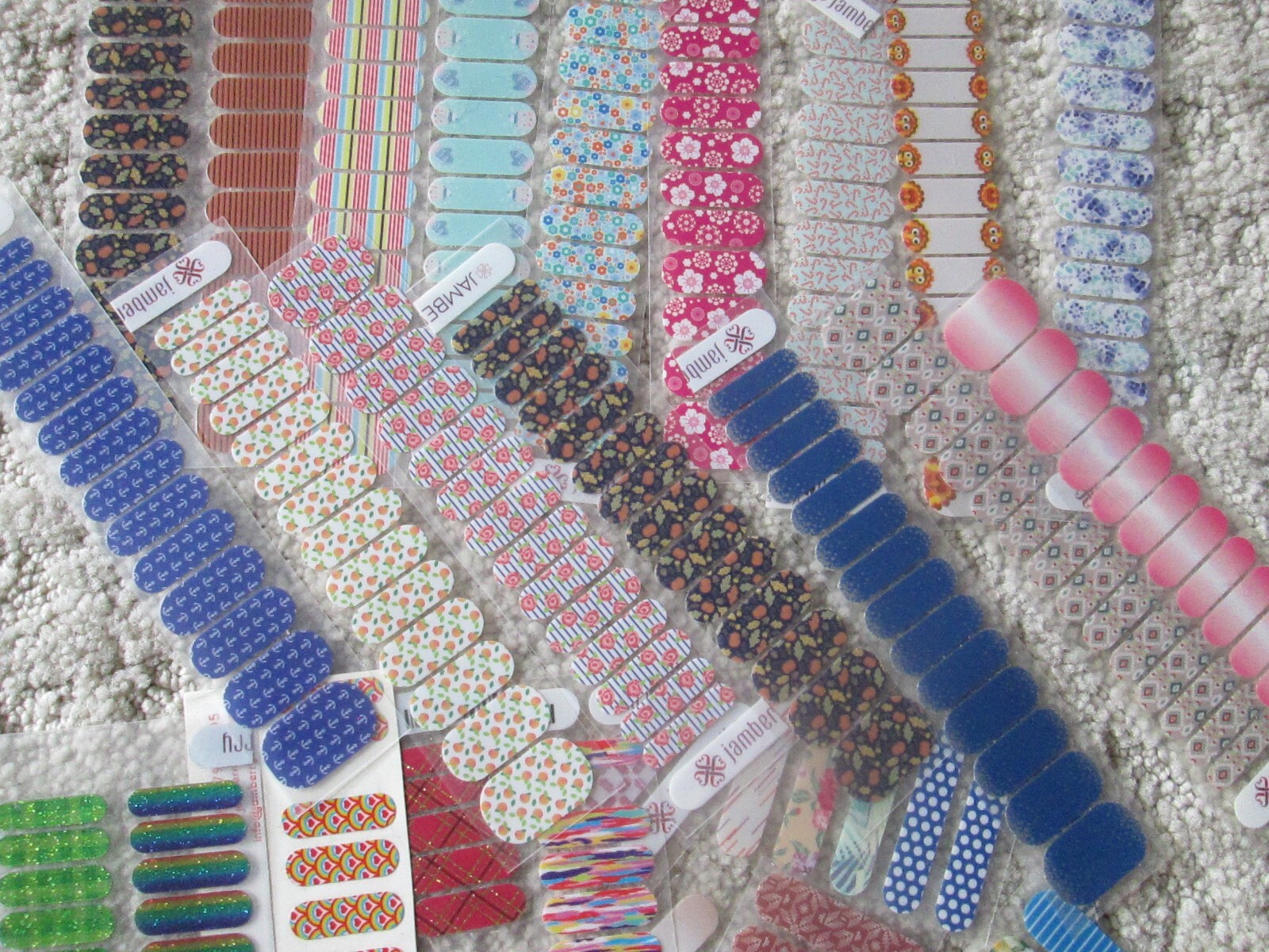 Jamberry Huge Nail 112 Half Sheets/ 10 Full Size/ Petite Juniors/ Tools/Partials