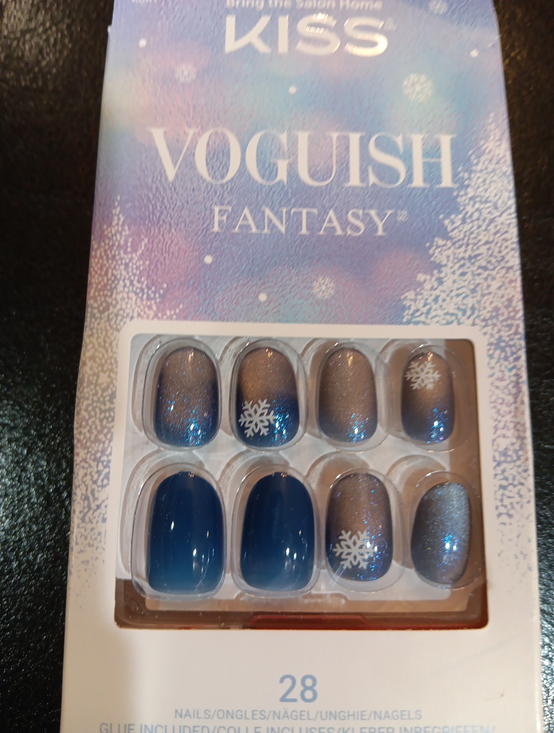 KISS Voguish Fantasy Press on Nails, Merry Clause, Blue, Short Oval, 28 Count