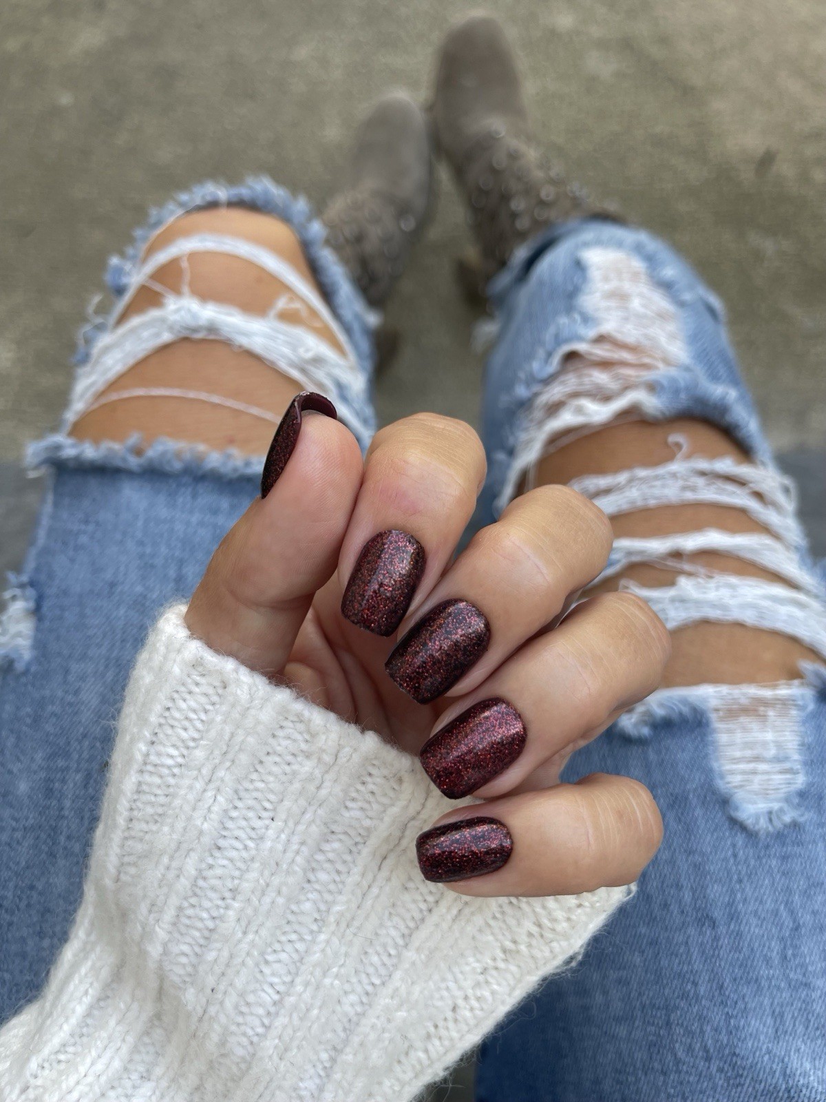 Red Aspen Press-On Nails Mocha Mania Monica Short Squoval Glitter Glue Included