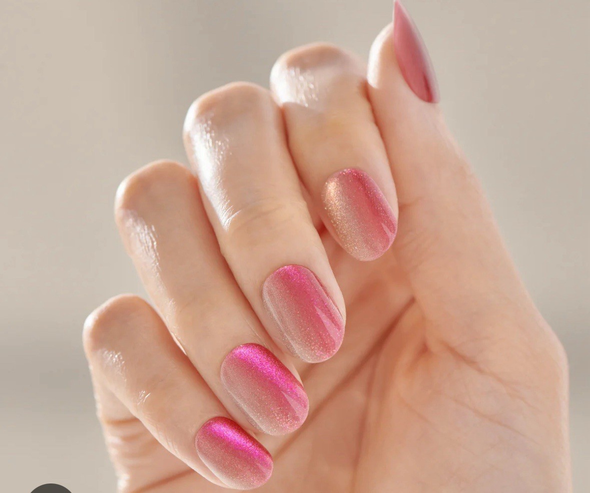 KISS No Glue Mani Press-On Nails, Color FX, ‘Walk Out’, Pink, Short Size,