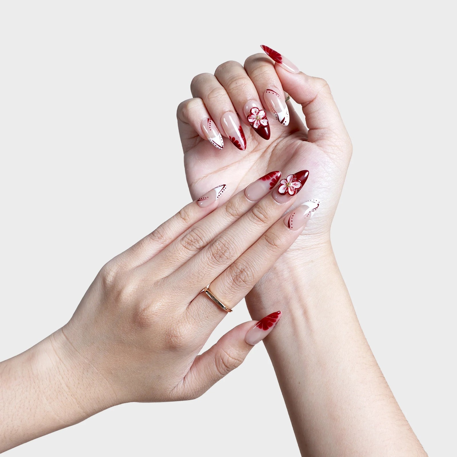 SIYOU Velvet Rose Almond Red, Beige & White Press-On Nails 10pc