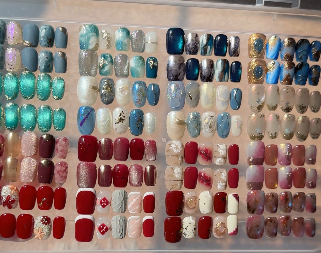 38 brand new handcrafted press-on nails in size M