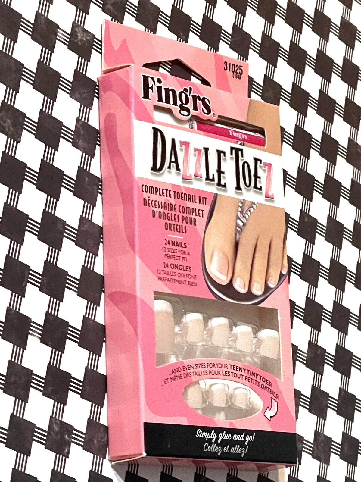 Fing’rs DAZZLE TOEZ French 31025 Complete Toenail Kit with Sizes For Tiny Toes