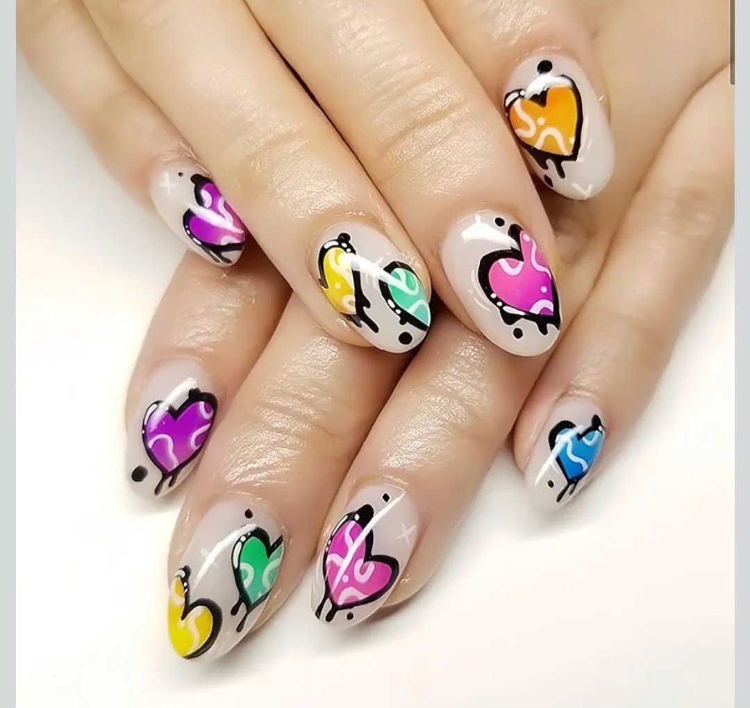 Colorful Heart Press On Nails Short Round – 24pc Set Cute Cartoon Hearts