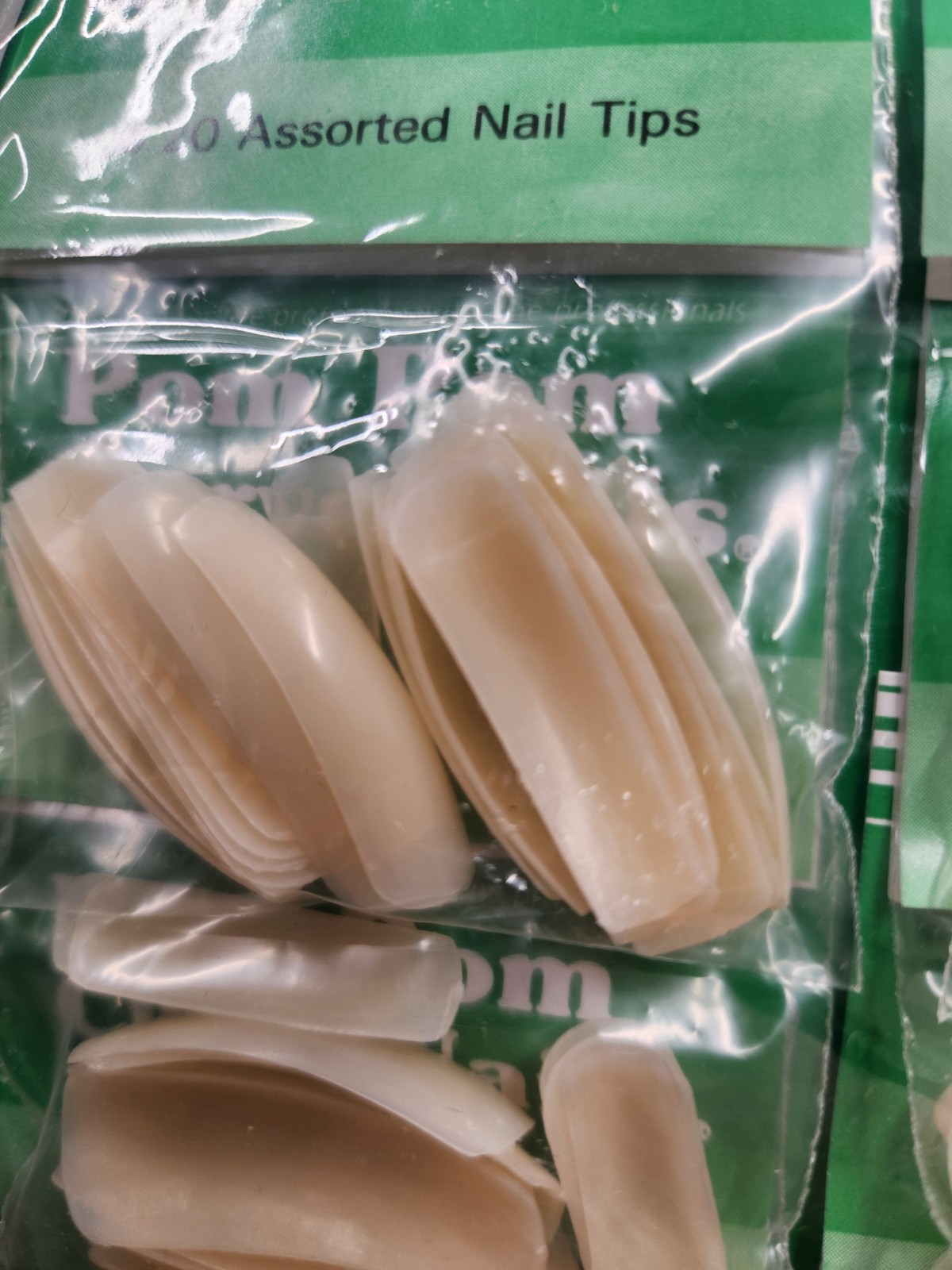 Retail Packaged Curved Nail Tips 2400 pcs (rm.2-oo)