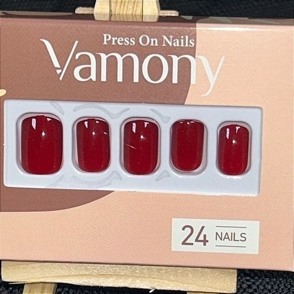 Vamony Red Press On Nails Short Glossy Nails Classic Solid Color Nails 24pcs