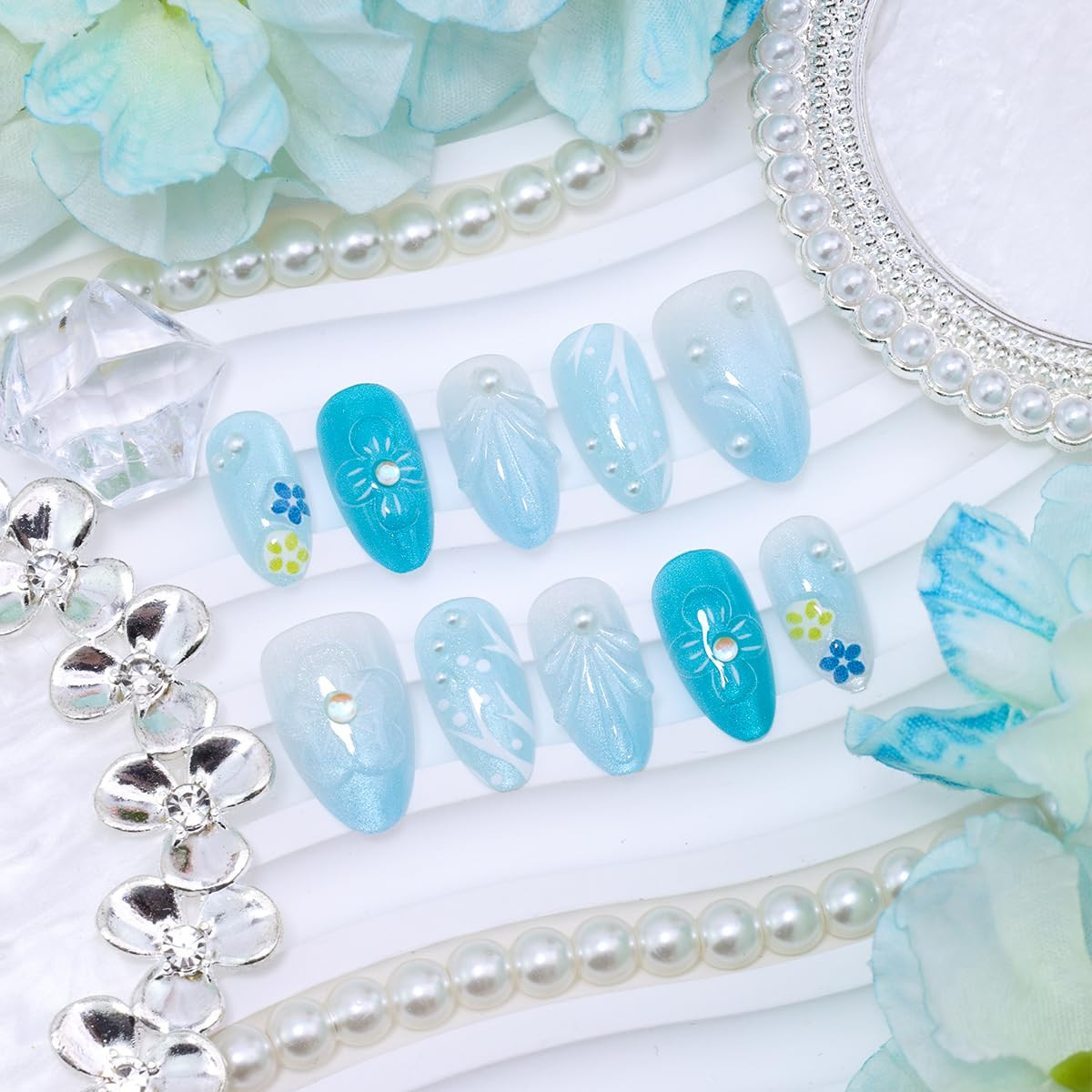 30Pcs Handmade Press on Nails Short Almond Shape Glue on Nails 3D Flower Pearl F