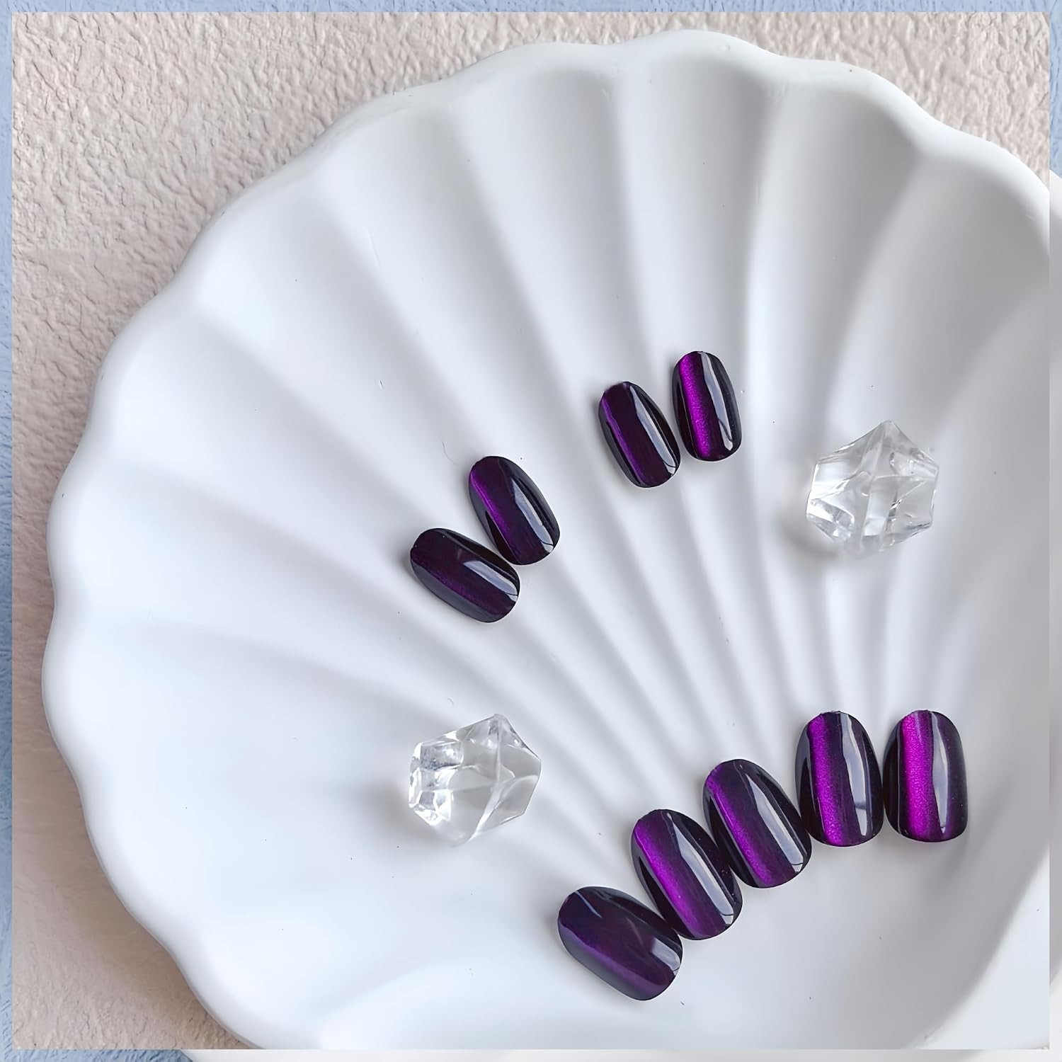 Cat Eye Press on Nails Short Oval, 30 Pcs Dark Purple Fake Nails Extra Short Rou