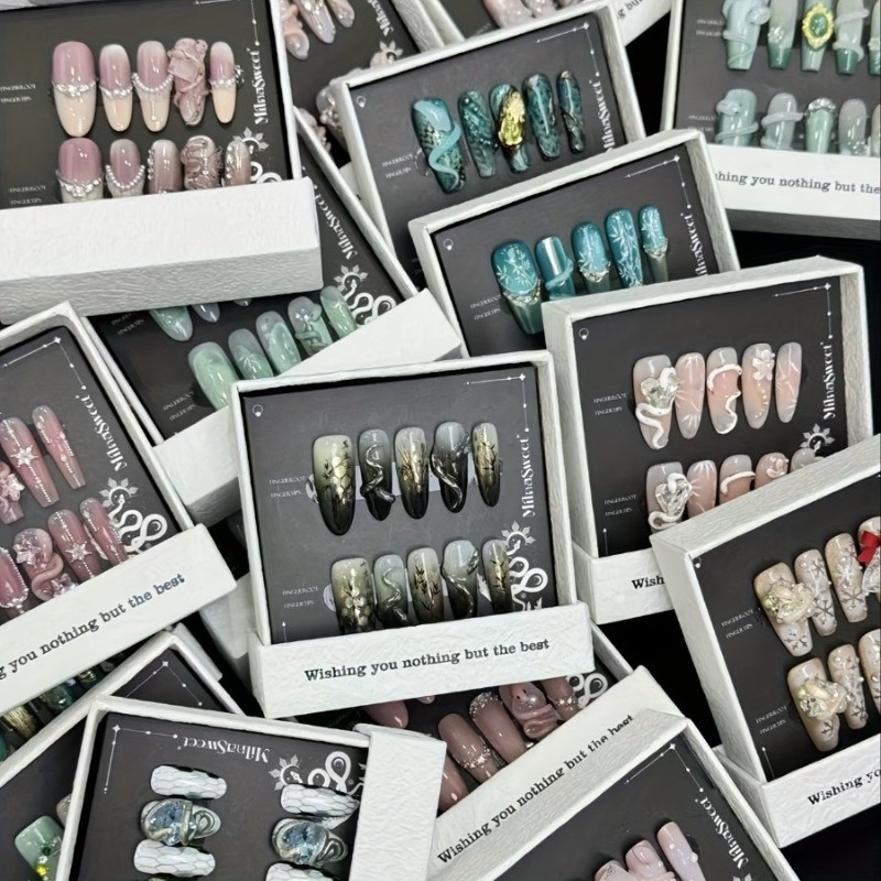 40 Piece Wholesale Mixed 40 Piece Nail Set, Reusable Fake Nails for Women