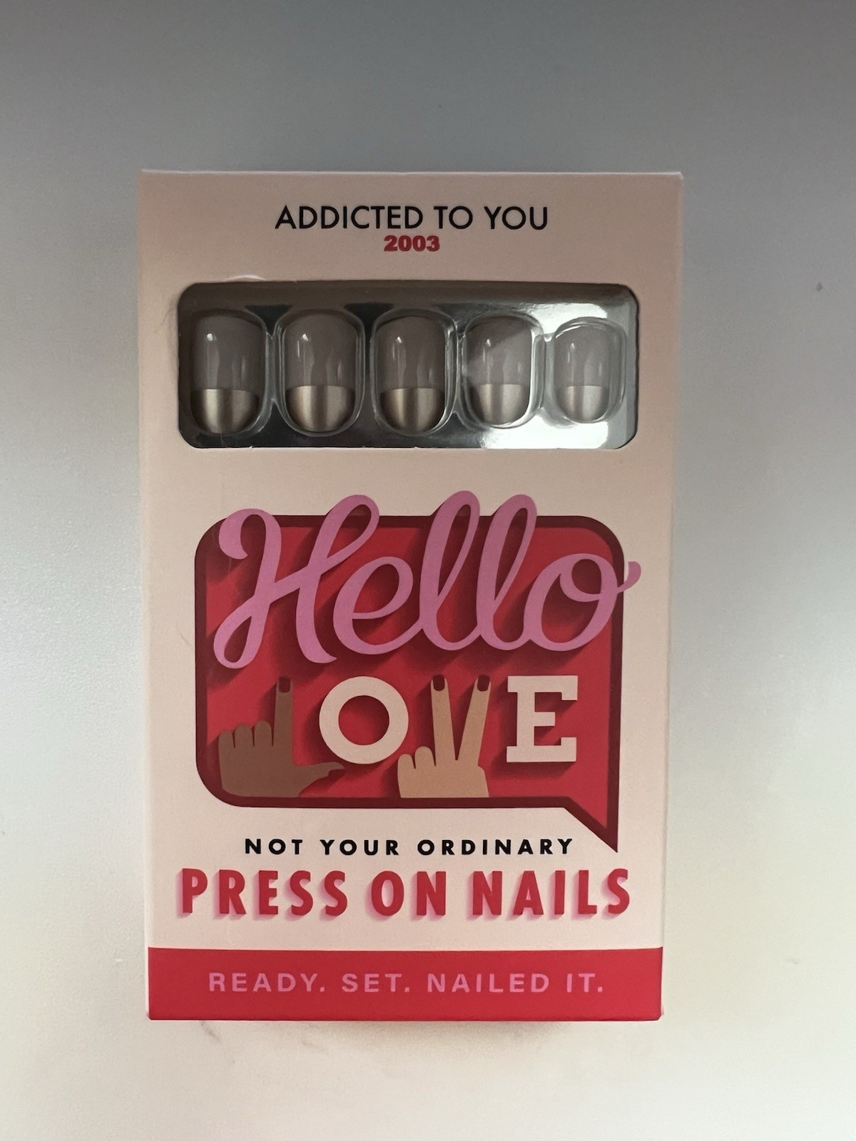 Hello Love Press On Nails – Addicted to You – Short Square – off white w/Gold