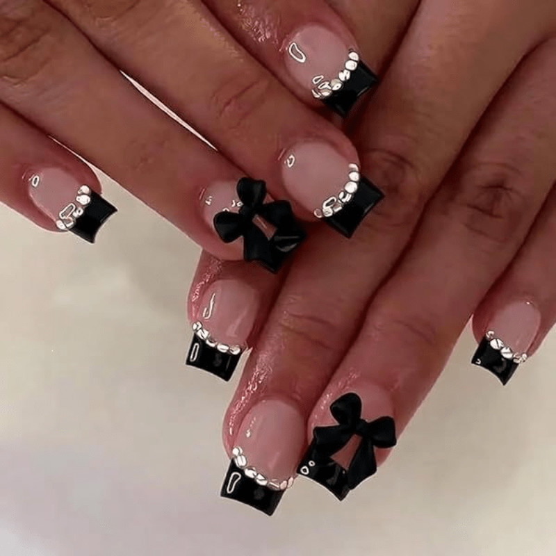 48Pcs-Short Square Nude Black French 3D Bow Silver Bead Press on Nails Set
