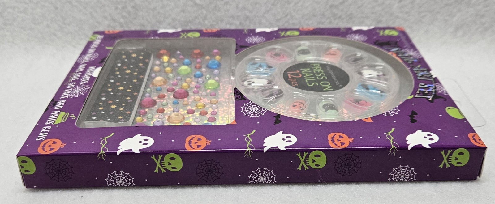 Simple Pleasures 12 Piece Halloween Nail Art Set/New