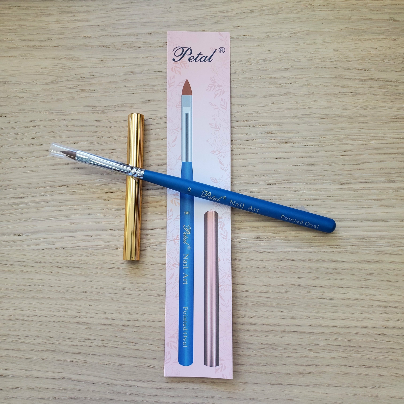 #8 Petal Nail Art Brush Pointed Oval With Cap
