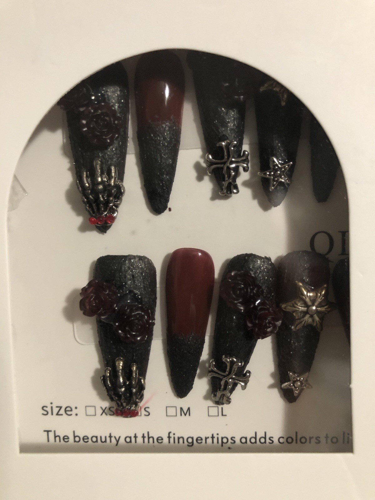 QINSINGE Small Stiletto Press-On Nails Black/Red 3D Reusable Gothic