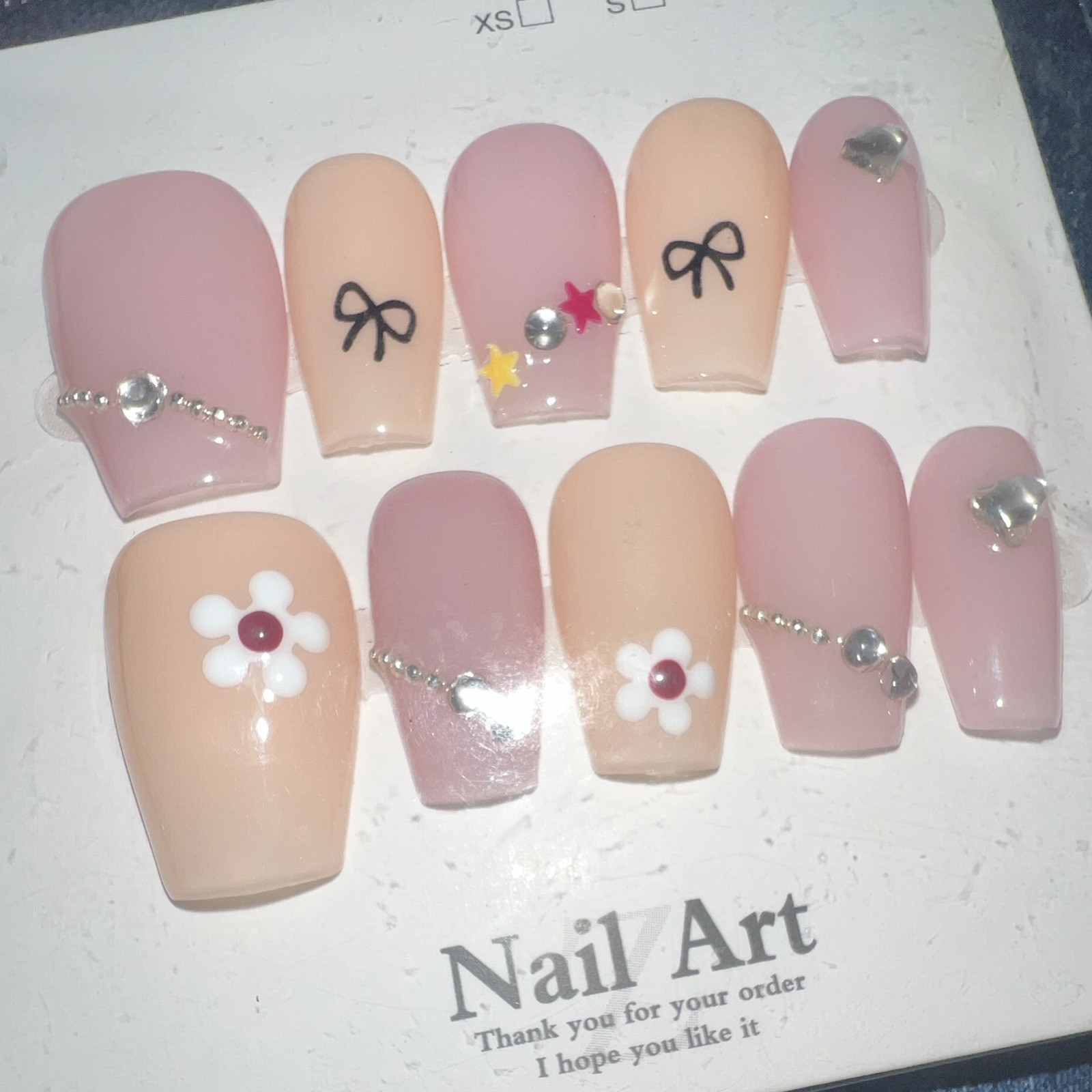 Medium Square Press-On Nails Full Cover Pre-Designed Shiny Pink/Beige Floral
