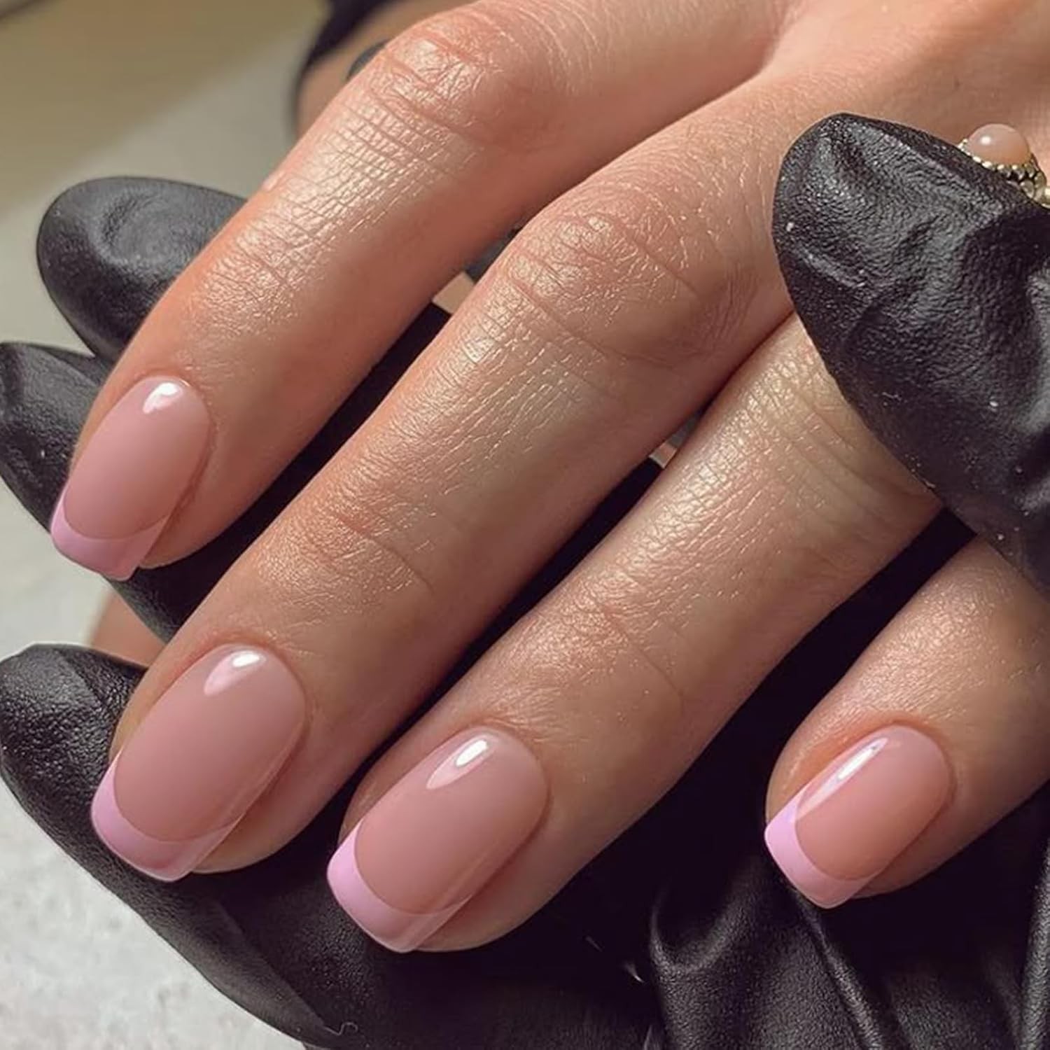 Modelones French Tip Press on Nails Short, Square C5, C5-Square Pink