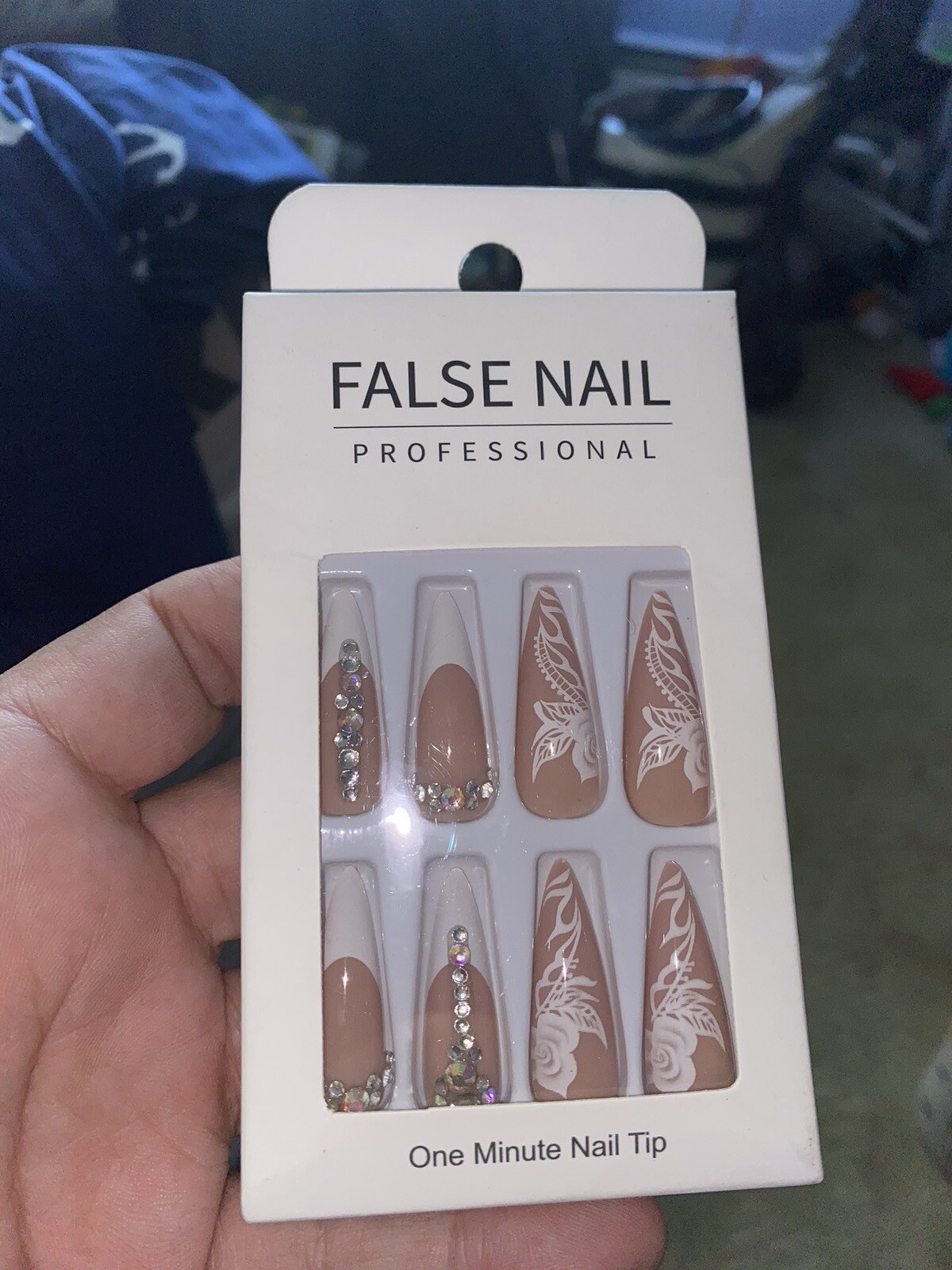 24 Piece White Lace Shiny Rhinestone Stiletto Press On Fake Nails French Wedding