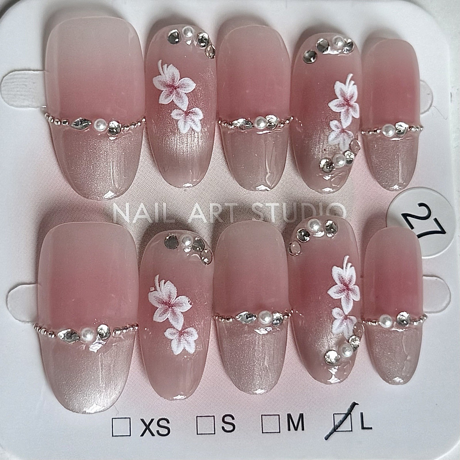 Handmade Flowers Press-On Nails Medium Oval Size L Reusable Fake Nail
