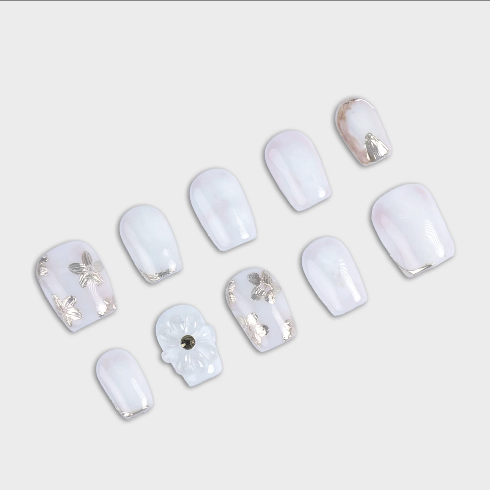 SIYOU Silver Blossom Short Coffin 3D Floral Pearl Butterfly Press-On Nails 10pc
