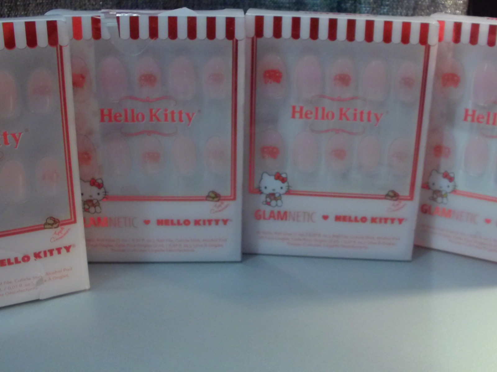 Glamnetic HELLO KITTY Press-On Nails Almond ~ 4 packs ~ NIB – Beauty